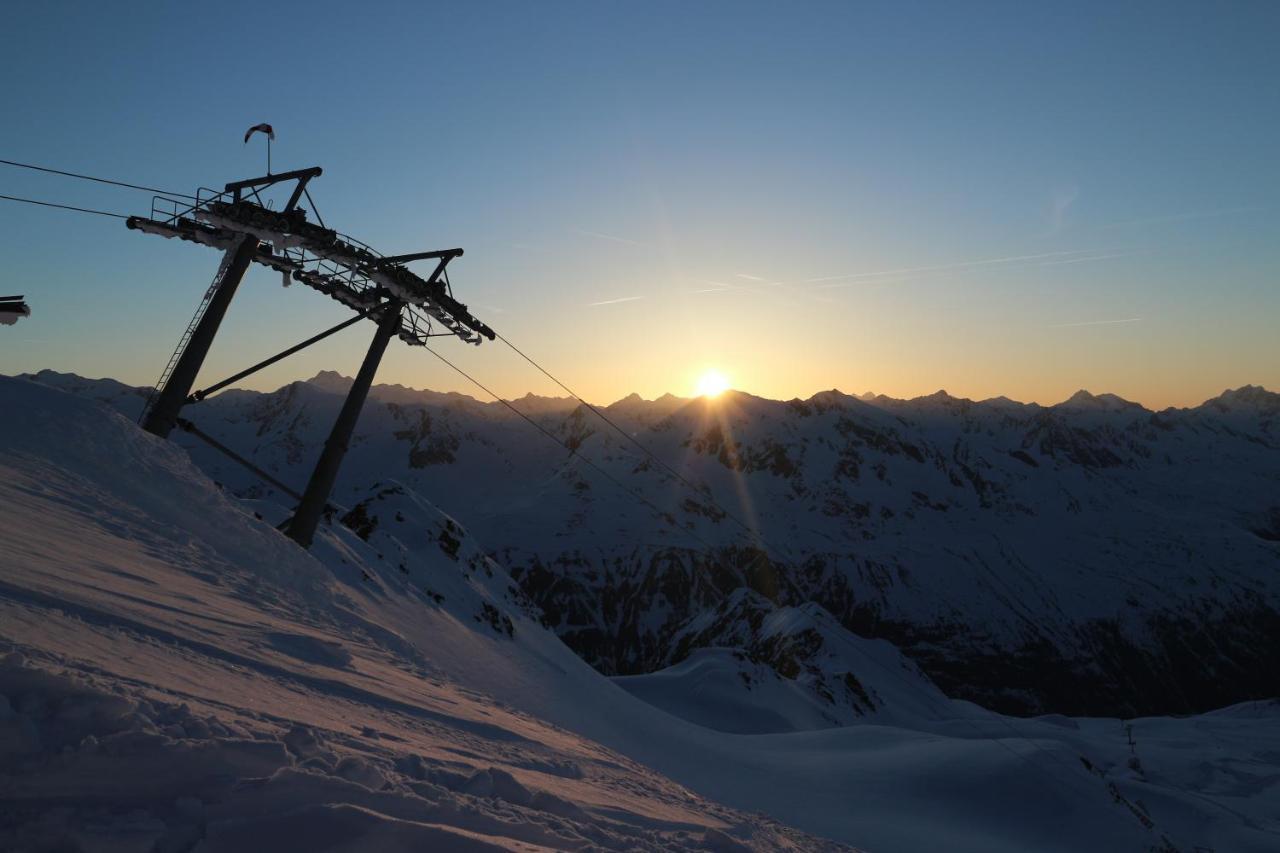 Hotel Haus Sonnwend Sölden Esterno foto