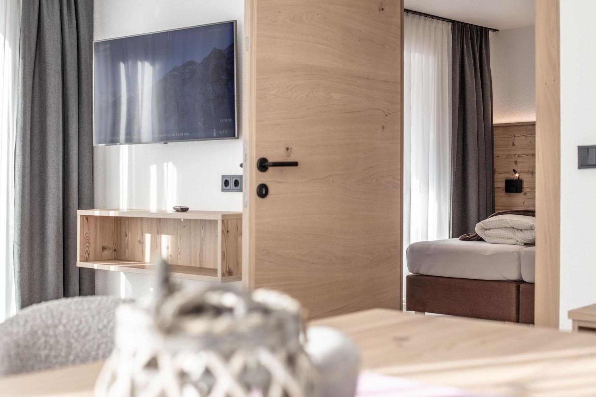 Hotel Haus Sonnwend Sölden Esterno foto